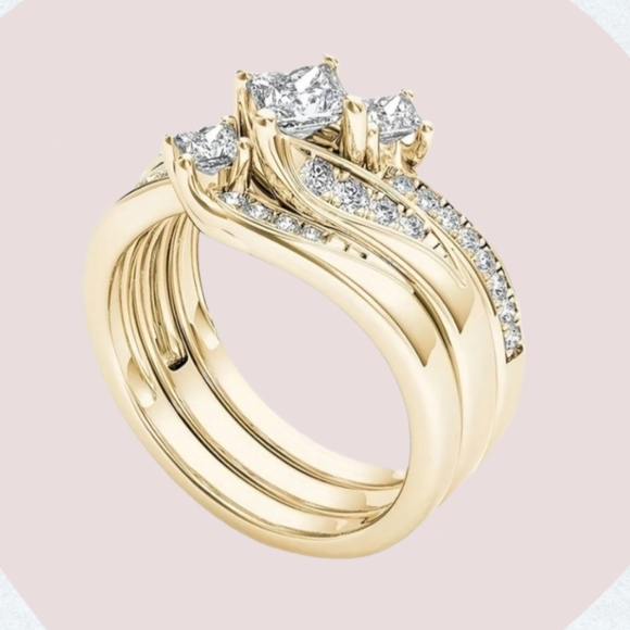 Princess-cut Diamond Bridal Set - Picture 6 of 16